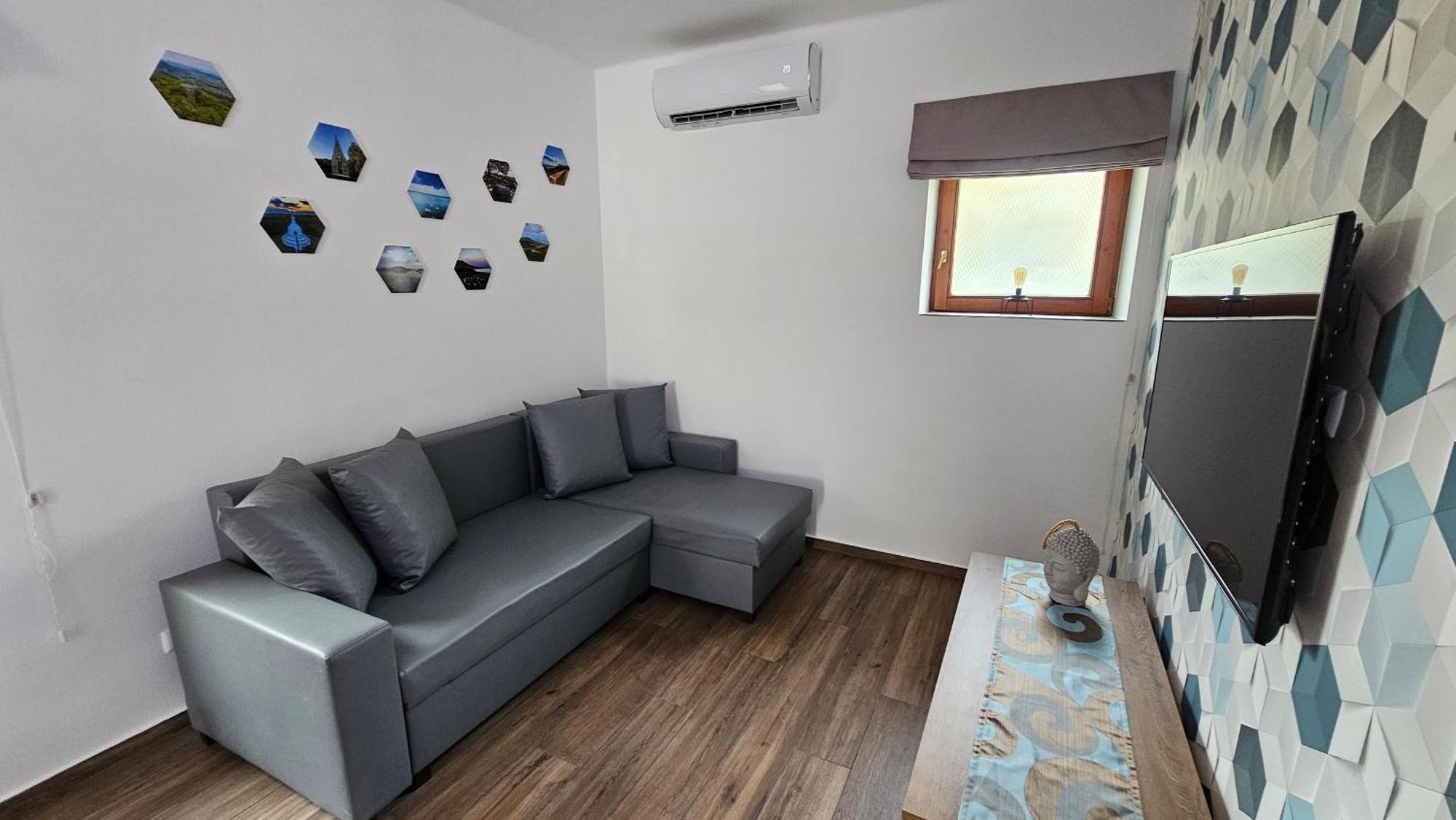 Menta Holiday Home 바다초니토마이 외부 사진