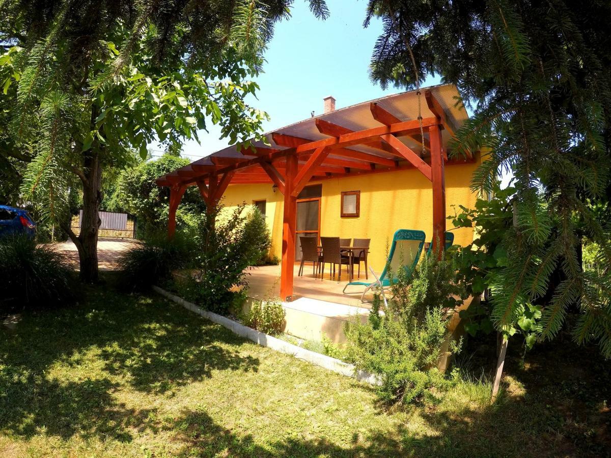 Menta Holiday Home 바다초니토마이 외부 사진